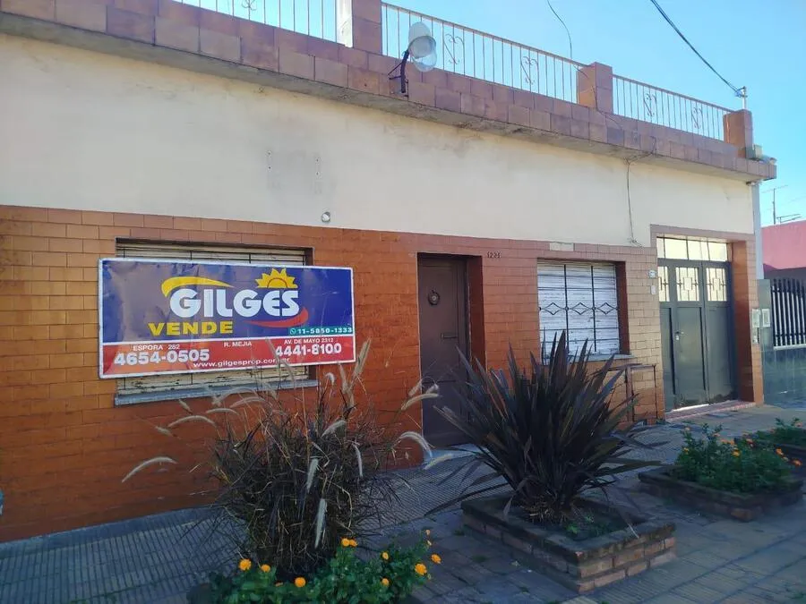 Casa en FCIO. VARELA  al 1200, Ramos Mejia