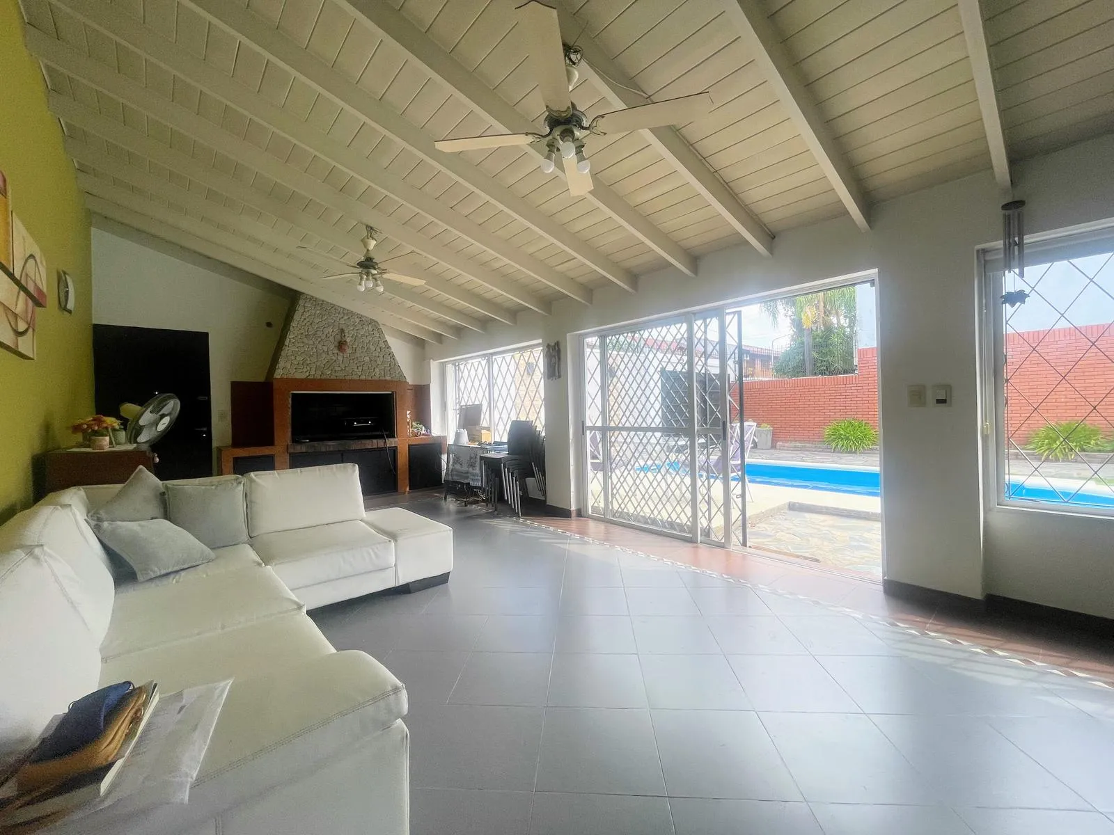 Casa en ARGENTINA al 2100, Ramos Mejia