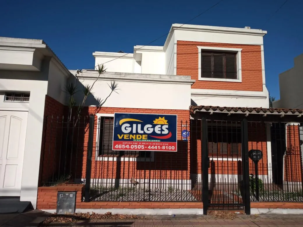 Casa en CASTELLI al 200, Morón
