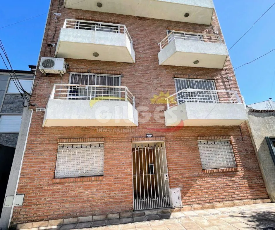 Departamento en CERRITO  al 600, Ramos Mejia