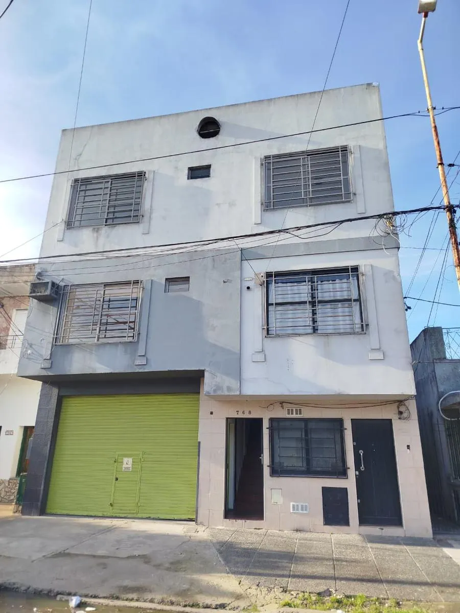 Departamento en SAAVEDRA al 700, Morón