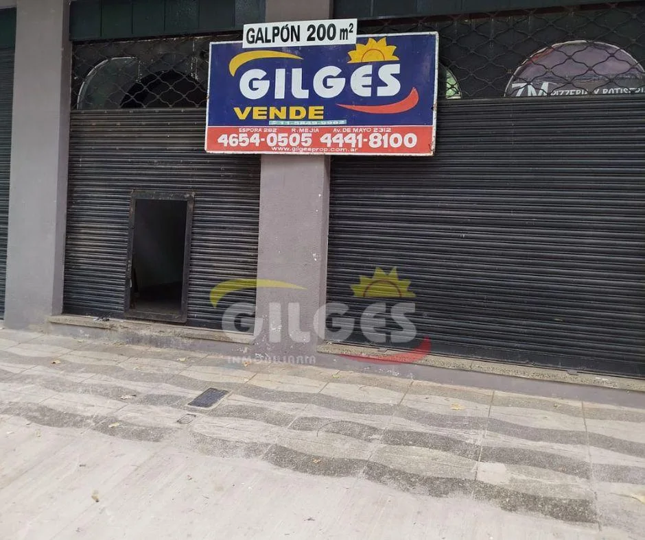 Galpón en MARMOL  al 700