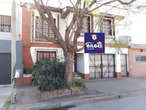 Venta de Casa 4 Ambientes S/lote de 10x20  en Buen  Estado - ¡Oportunidad Única!