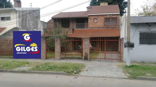 Casa 6 Ambientes s/lote de 12x49 en Gral Pacheco al 2200