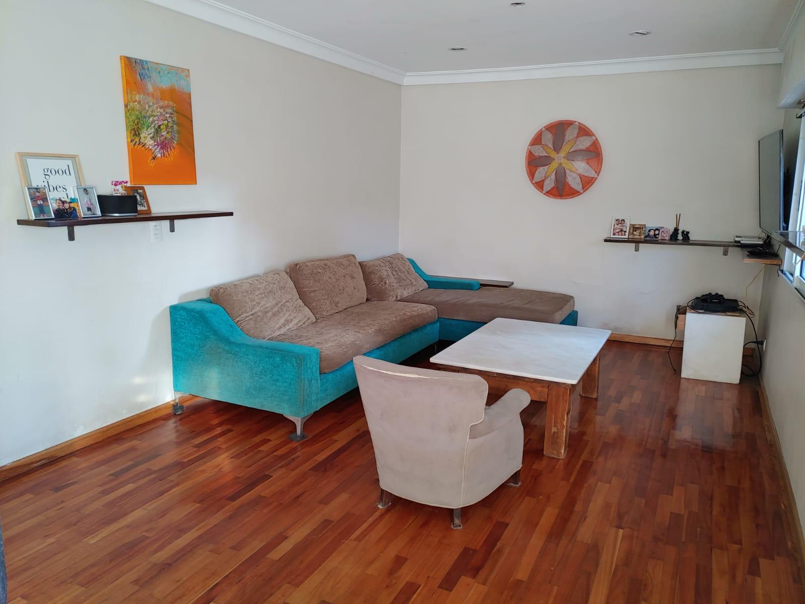 Casa 4 ambientes en muy buen Estado