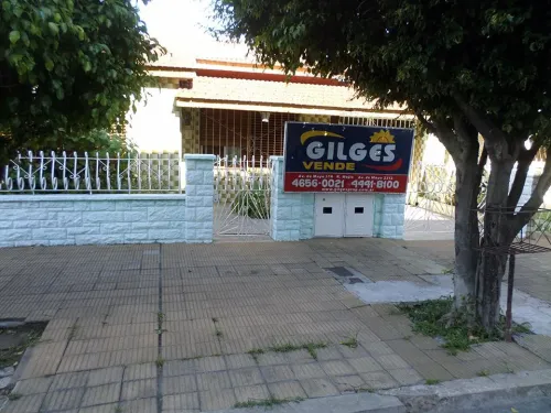 Casa 5 ambientes + depto 2 ambientes   en  San Justo