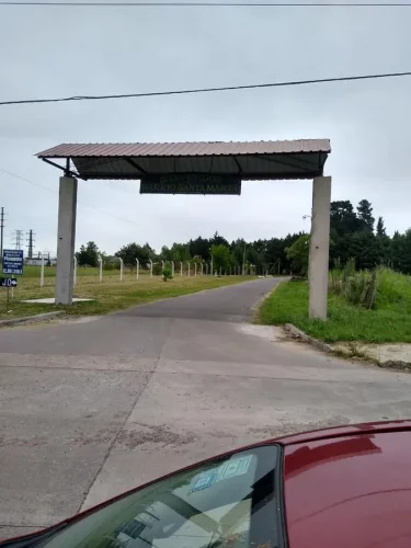 Casa de 3 Ambientes con Parque y Pileta sobre lote de 38x126mts