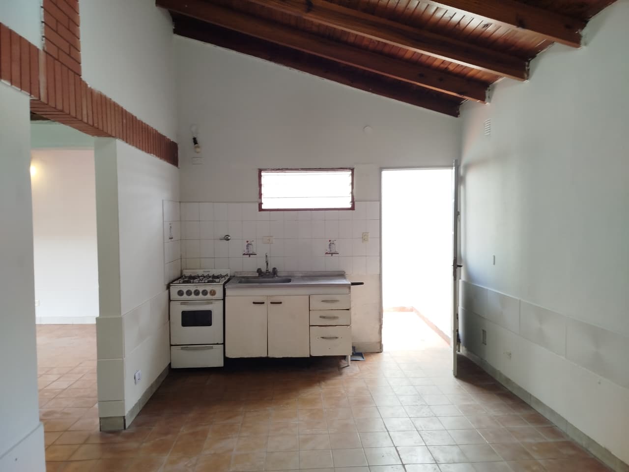 Departamento 3 ambientes con balcón y patio en Ramos Mejía