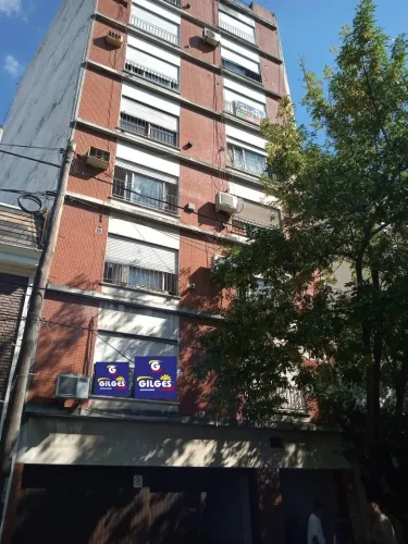 Departamento 1 Ambiente al Frente con Cochera y Con Renta