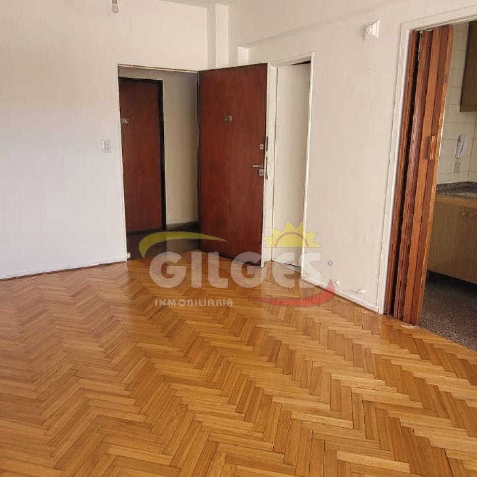 Venta depto 1 amb c/cocina separada en Ramos Mejia