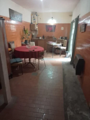 PH 3 AMBIENTES EN PLANTA BAJA – AL FRENTE – CON PATIO – ¡BUENA UBICACIÓN!