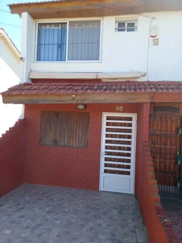 Duplex 3 Ambientes Muy buen Estado Frente al Mar