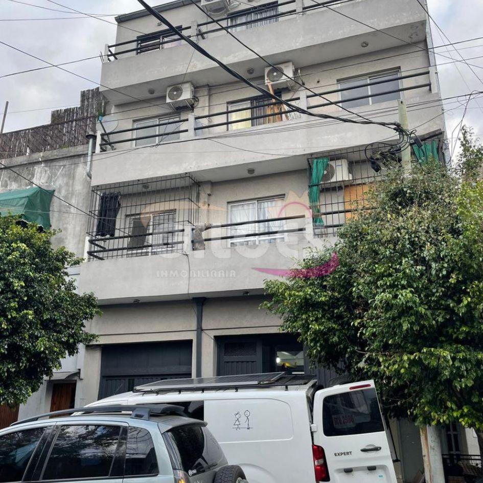 Departamento en GRAL. ACHA  al 300