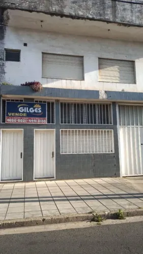 Galpón 840m²  en 2 Plantas   en CAUPOLICAN al 1500