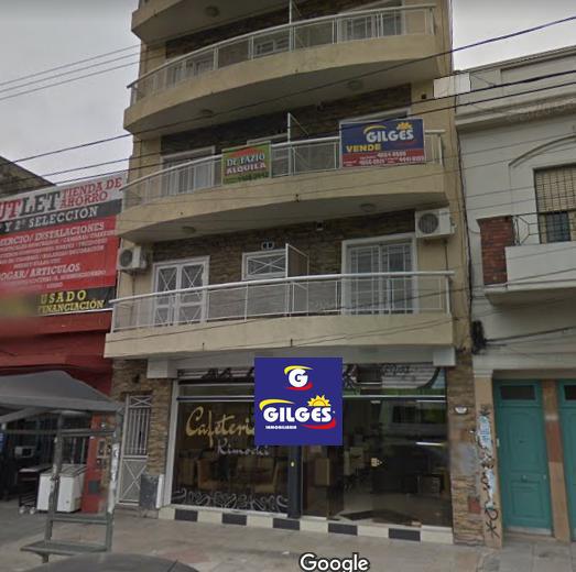 Local en AV RIVADAVIA al 12500
