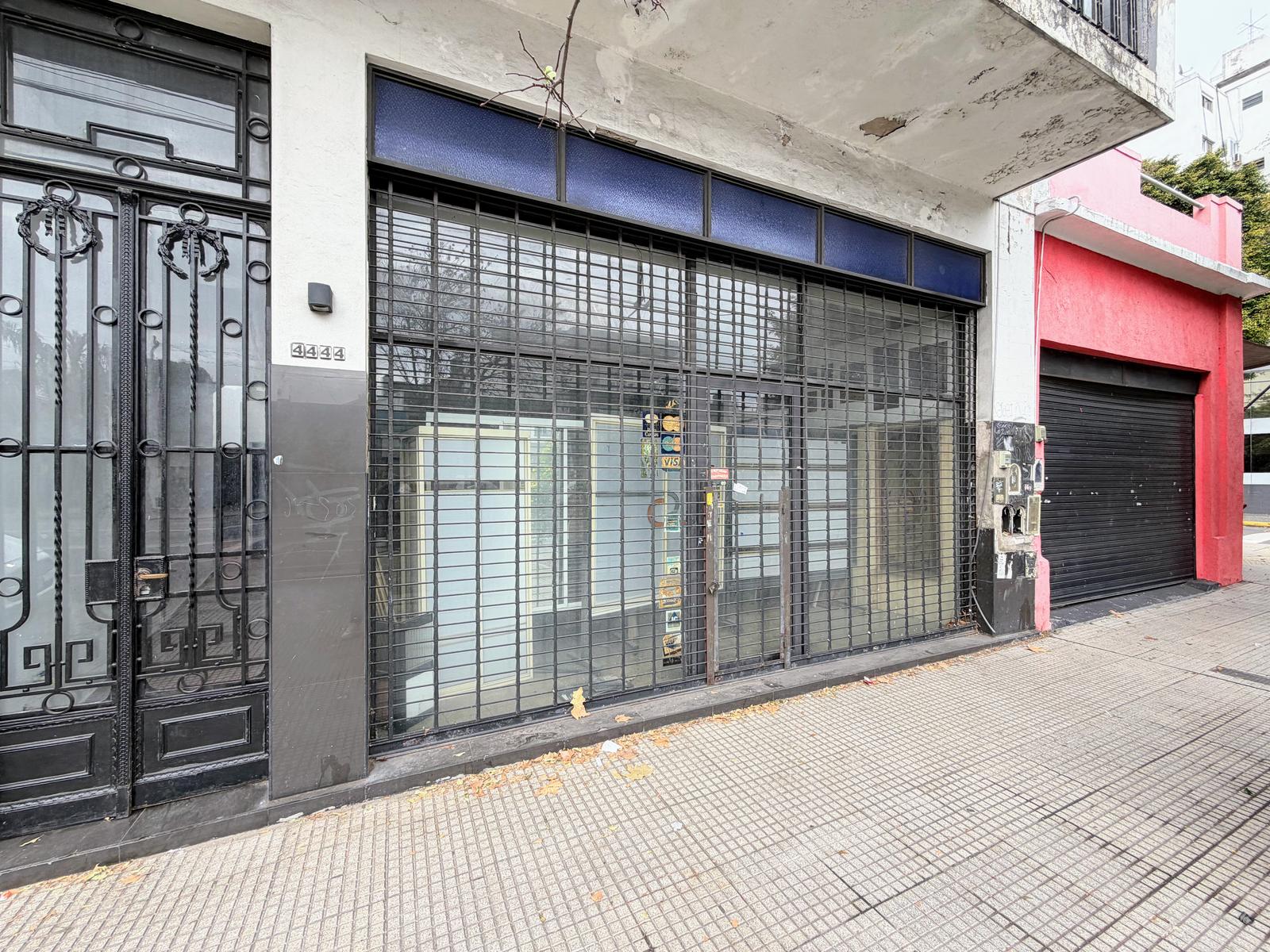 Local en AV. J. B. ALBERDI al 4400, Parque Avellaneda