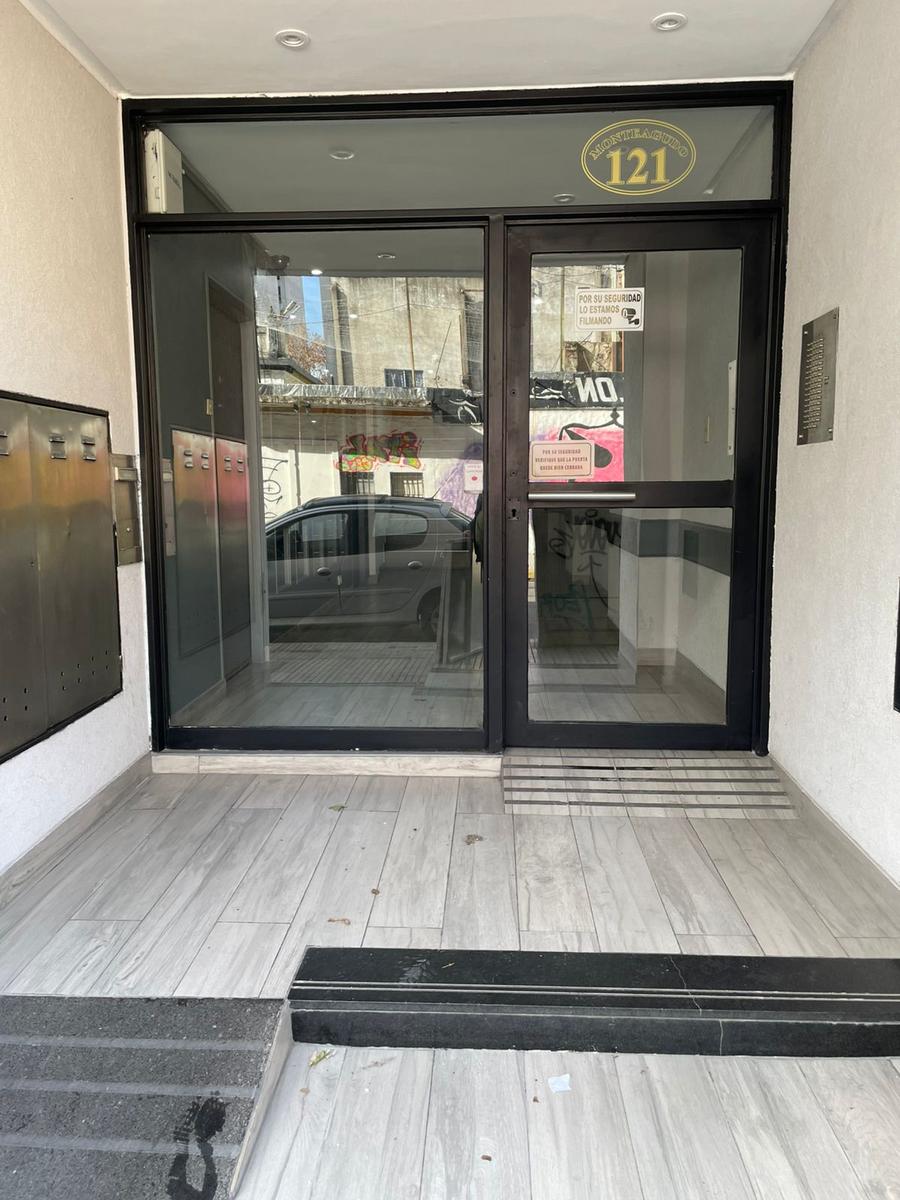 Departamento en MONTEAGUDO  al 100, Ramos Mejia