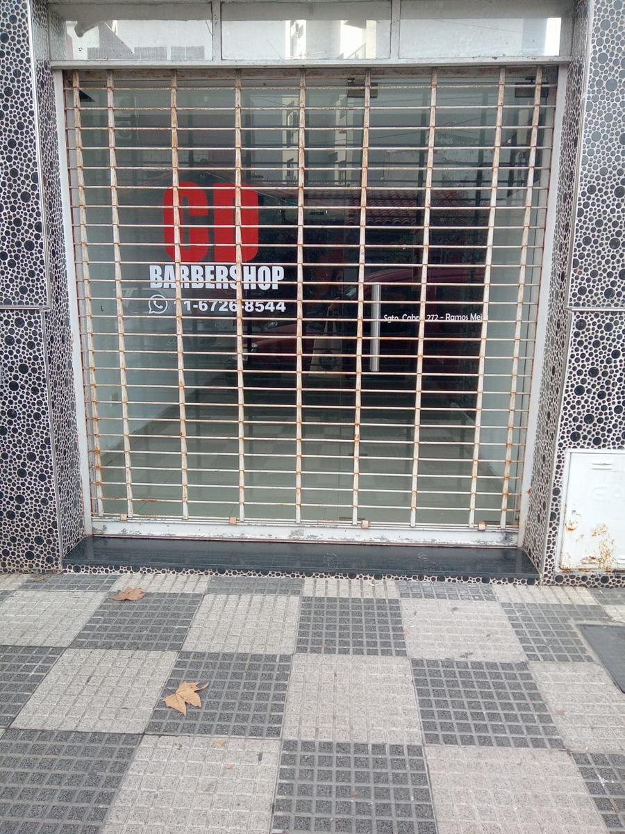 Local en SGTO CABRAL  al 200, Ramos Mejia